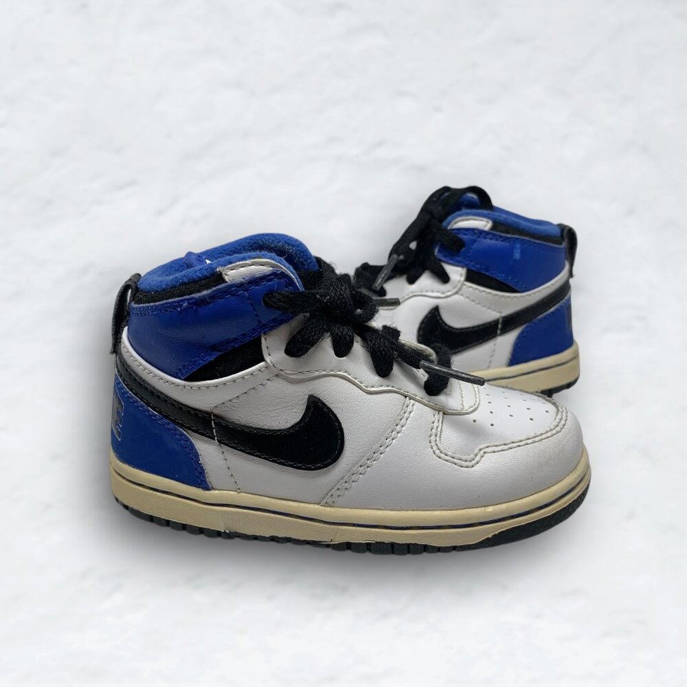 Nike Infant/Toddler Sneaker Shoes (2009)